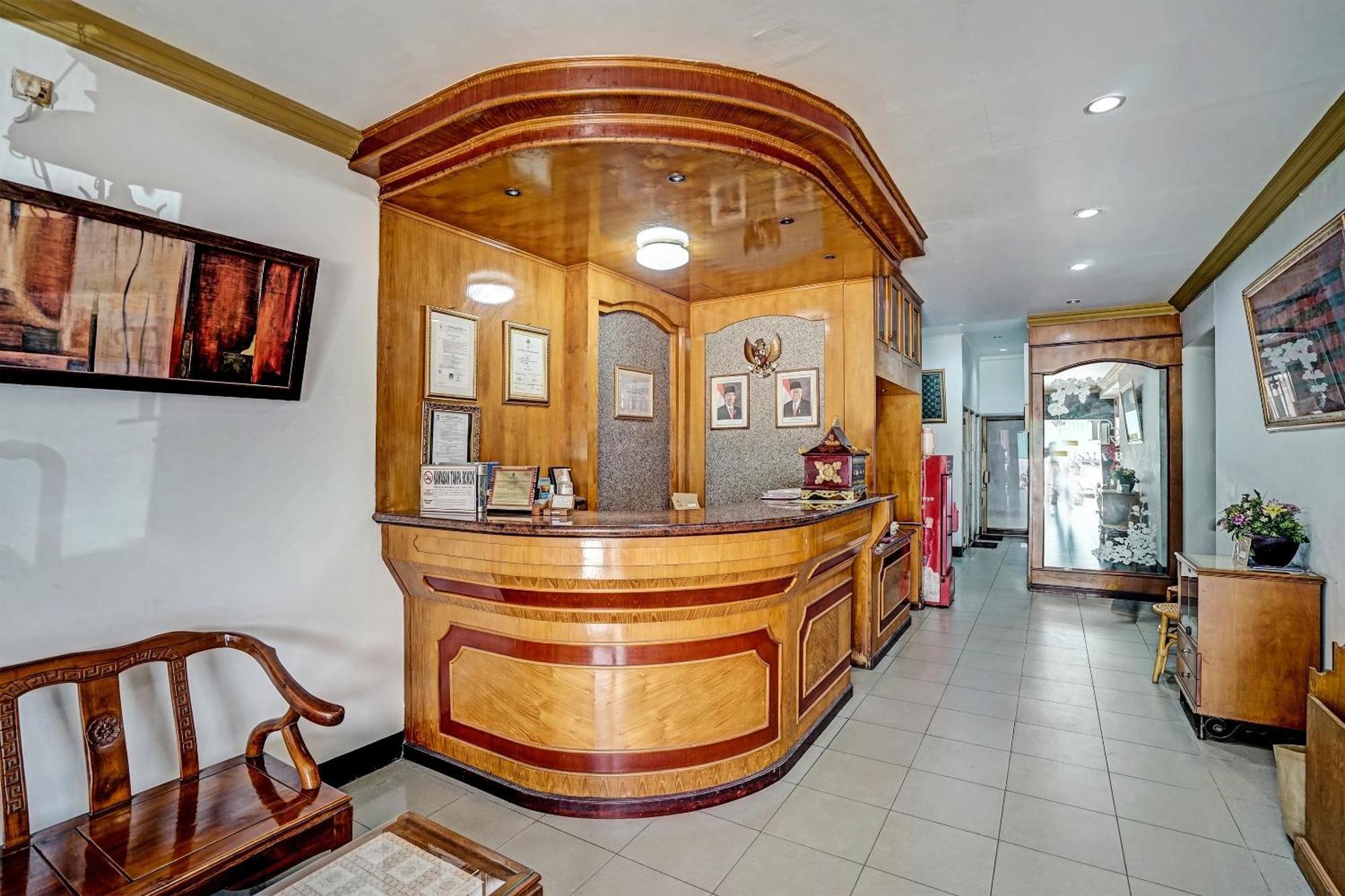 Super Oyo 91805 Hotel Wisma Bari Palembang Dış mekan fotoğraf